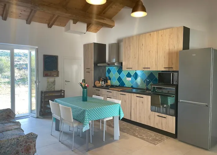 Stazzo Monti Russu Дом отдыха Альенту